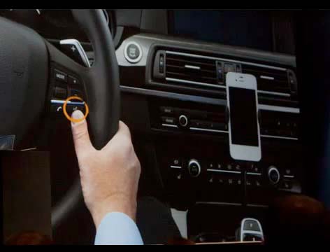 Hyundai 現代汽車將在未來所將推出的新車型中，加入日前由 Apple 所發表的 Siri Eyes Free 功能