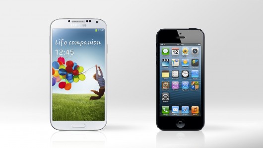 iPhone 5 VS Samsung Galaxy S4 比一比，除了比速度及造型以外，還要比耐摔（影片分享）