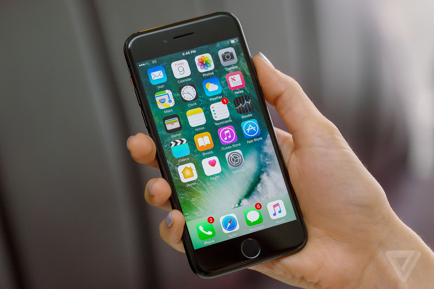 舊 iPhone 速度變慢是故意的？Apple 緊急澄清是避免電池故障